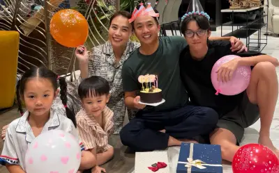 Con trai và con gái của Cương Đô gây chú ý trong ngày đặc biệt của bà