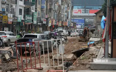 Dự án đường Nguyễn Tuân Hà Nội lùi tiến độ, người dân đối mặt ô nhiễm nghiêm trọng