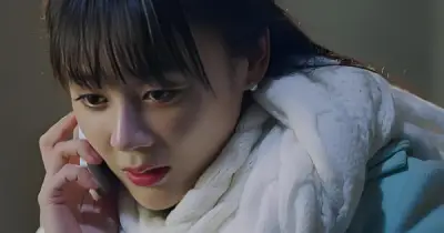 Lén Gửi Tiền Cho Bố Mẹ Ruột, Cô Vợ Bị Em Trai Vô Tình Làm Lộ Và Hệ Lụy Khôn Lường