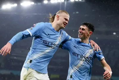 Man City tạo áp lực lên Arsenal, cuộc đua Top 4 Premier League căng thẳng