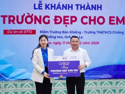 Sơn La Khánh Thành Lớp Học Mới, Trao Quà Học Sinh Và Cựu Thanh Niên Xung Phong