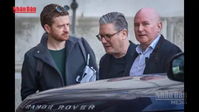 Thủ tướng Anh Keir Starmer bác bỏ lời kêu gọi từ chức giữa bê bối Epstein