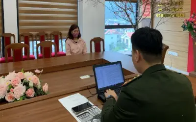 Cảnh báo dịch vụ đổi tiền trái phép trên mạng xã hội dịp Tết