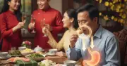 Người bệnh dạ dày đón Tết khỏe mạnh với 3 nguyên tắc ăn uống vàng