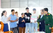 Anh Em Song Sinh Quảng Ngãi Tạm Gác Công Việc, Cùng Nhập Ngũ Năm 2026