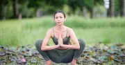 Bài Tập Garland Pose: Bí Quyết Giảm Cân Nhanh Từ Nhật Lan Sáng Trung Quốc