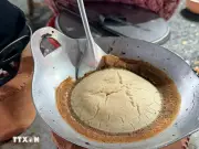 Bánh Bò Nướng Hà Cò: Tinh Hoa Ẩm Thực Mộc Mạc Của Đồng Bào Chăm