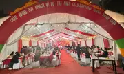 Cư dân chung cư Hà Nội góp tiền tổ chức tiệc tất niên, xóa tan không khí 'kín cổng cao tường'