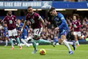 Chelsea vất vả dẫn trước Burnley 1-0 sau hiệp 1, João Pedro tỏa sáng