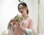 Chạnh lòng mỗi mùa Tết xa quê: Hành trình vượt nỗi nhớ của du học sinh Việt