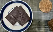Chocolate và những lợi ích bất ngờ cho sức khỏe tim mạch, não bộ và thể thao