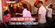Chui Bụng Ngựa Xích Thố Cầu May: Nét Văn Hóa Độc Đáo Của Người Hoa Ở TP.HCM