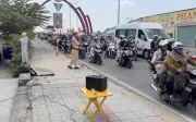 Cảnh Sát Đồng Tháp Dùng Loa Karaoke Phân Luồng Giao Thông Sau Tết