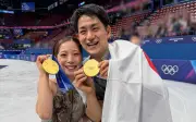 Cặp đôi Nhật Bản tạo lịch sử với HCV Olympic trượt băng nghệ thuật đôi nam nữ