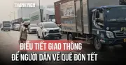 CSGT TPHCM dầm mưa điều tiết giao thông cửa ngõ phía Tây dịp cận Tết