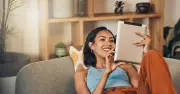 Gen Z ưu tiên giấc ngủ và công việc hơn đời sống tình dục, khảo sát tiết lộ