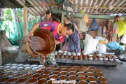 Giữ Lửa Nghề Nấu Đường Bát Thủ Công Ở Đà Nẵng: Hương Vị Tết Xưa Trong Từng Bát Đường Mía