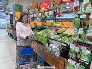 Giá thực phẩm giảm nhẹ sau Tết, sức mua tăng mạnh tại TP.HCM