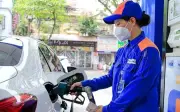 Giá xăng dầu bất ngờ tăng mạnh từ chiều nay, xăng RON95-III vượt 20.000 đồng/lít
