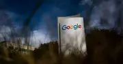 Google chặn 1,75 triệu ứng dụng vi phạm trên Play Store năm 2025 nhờ AI