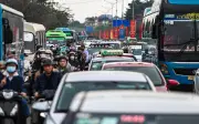 Hà Nội ùn tắc cục bộ khi người dân trở về sau Tết, cảnh báo giao thông ngày cuối kỳ nghỉ
