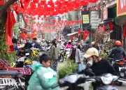 Hà Nội nhộn nhịp không khí mua sắm cuối năm, thương mại sôi động