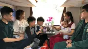Hành Trình Tàu Tết: Niềm Vui Đoàn Viên Và Sự Hy Sinh Thầm Lặng Của Nhân Viên Đường Sắt