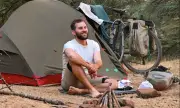 Kỹ sư Na Uy bỏ việc, đạp xe 55.000 km vòng quanh thế giới để tìm tự do