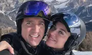 Katy Perry và cựu Thủ tướng Justin Trudeau quấn quýt trong kỳ nghỉ đông