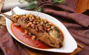 Khám phá các món ăn may mắn châu Á cho năm mới từ Huế đến Đài Bắc