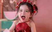 Lisa - Con gái Khánh Thi khiến khán giả tan chảy trong bộ ảnh đầu năm mới