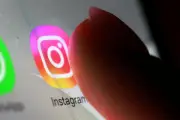 Meta đối mặt cáo buộc gây hại thanh thiếu niên qua nội dung nhạy cảm trên Instagram