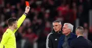 Mourinho bị nghi 'cố ý' ăn thẻ đỏ để tránh chỉ đạo Benfica tại Bernabeu