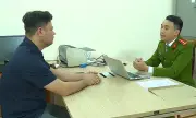 Người đàn ông Hà Tĩnh bị khởi tố vì lái ôtô 'khóa đuôi' xe người khác