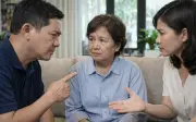 Người phụ nữ U60 muốn tái hôn nhưng con cái phản đối vì sợ mất nhà