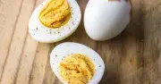 Người sau 60 tuổi cần bổ sung 4 thực phẩm giàu protein để chống mất cơ