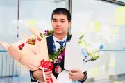 Nguyễn Bùi Đức Dũng: Học sinh 17 tuổi giành HCV Olympic Tin học Châu Á 2025