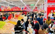 Ngày Cận Tết, Người Dồn Về Siêu Thị Mua Sắm, Hàng Hóa Đầy Ắp