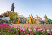 Núi Bà Đen rực rỡ đón Tết 2026 với tượng Phật dát vàng và lượng khách tăng 20%