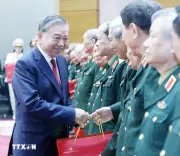 Tổng Bí thư gặp mặt đại biểu tượng linh quân đội nghỉ hưu, nhấn mạnh công tác