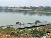 Phú Thọ khẩn trương lắp đặt cầu phao qua sông Lô phục vụ nhân dân đón Tết