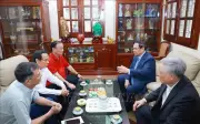 Thủ tướng Phạm Minh Chính thăm viếng, chúc Tết các gia đình lãnh đạo tiền bối