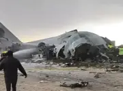 Rơi máy bay quân sự chở tiền tại Bolivia, ít nhất 15 người thiệt mạng