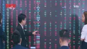 Thị trường chứng khoán phân hóa mạnh đầu năm, nhóm vốn nhà nước tăng điểm