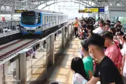 TP HCM: Metro chạy xuyên đêm, xe buýt miễn vé dịp Tết Bính Ngọ 2026