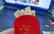 Tết Việt trong thời đại số: Lì xì online và lời chúc mạng thay đổi phong tục truyền thống