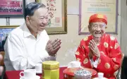 Tổng Bí thư Tô Lâm thăm hỏi, chúc Tết nhà nghiên cứu Nguyễn Đình Tư 106 tuổi