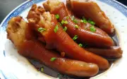 Đuôi Lợn: Món Ăn Bổ Dưỡng Với Nhiều Công Dụng Sức Khỏe Đáng Kinh Ngạc