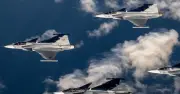 Ukraine Lên Kế Hoạch Xây Dựng Lực Lượng 250 Máy Bay Chiến Đấu Gripen Và Rafale