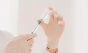 Vaccine xịt mũi đột phá: Bảo vệ toàn diện trước nhiều mầm bệnh